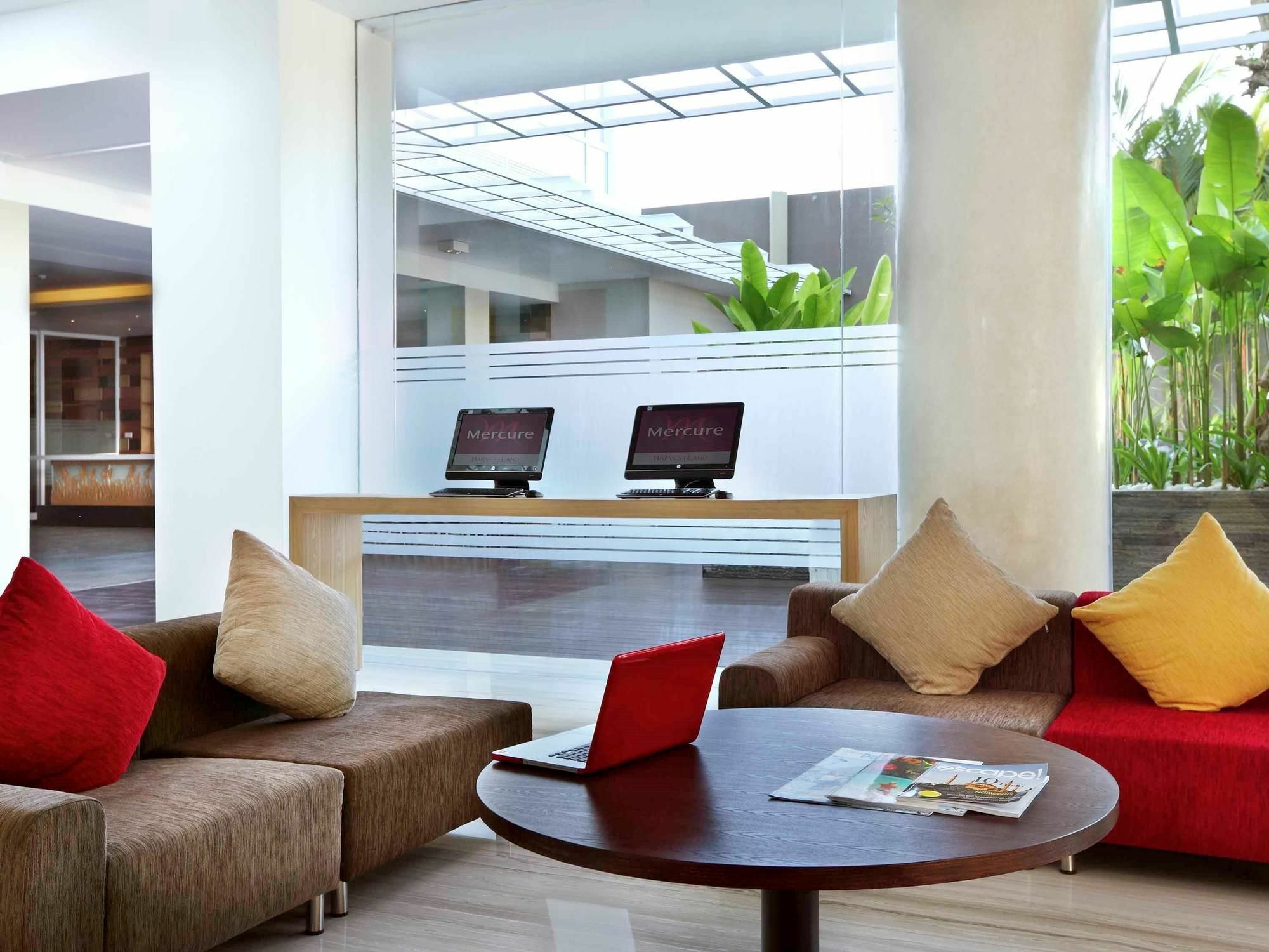 Harvestland Hotel Bali Kuta  Exterior photo